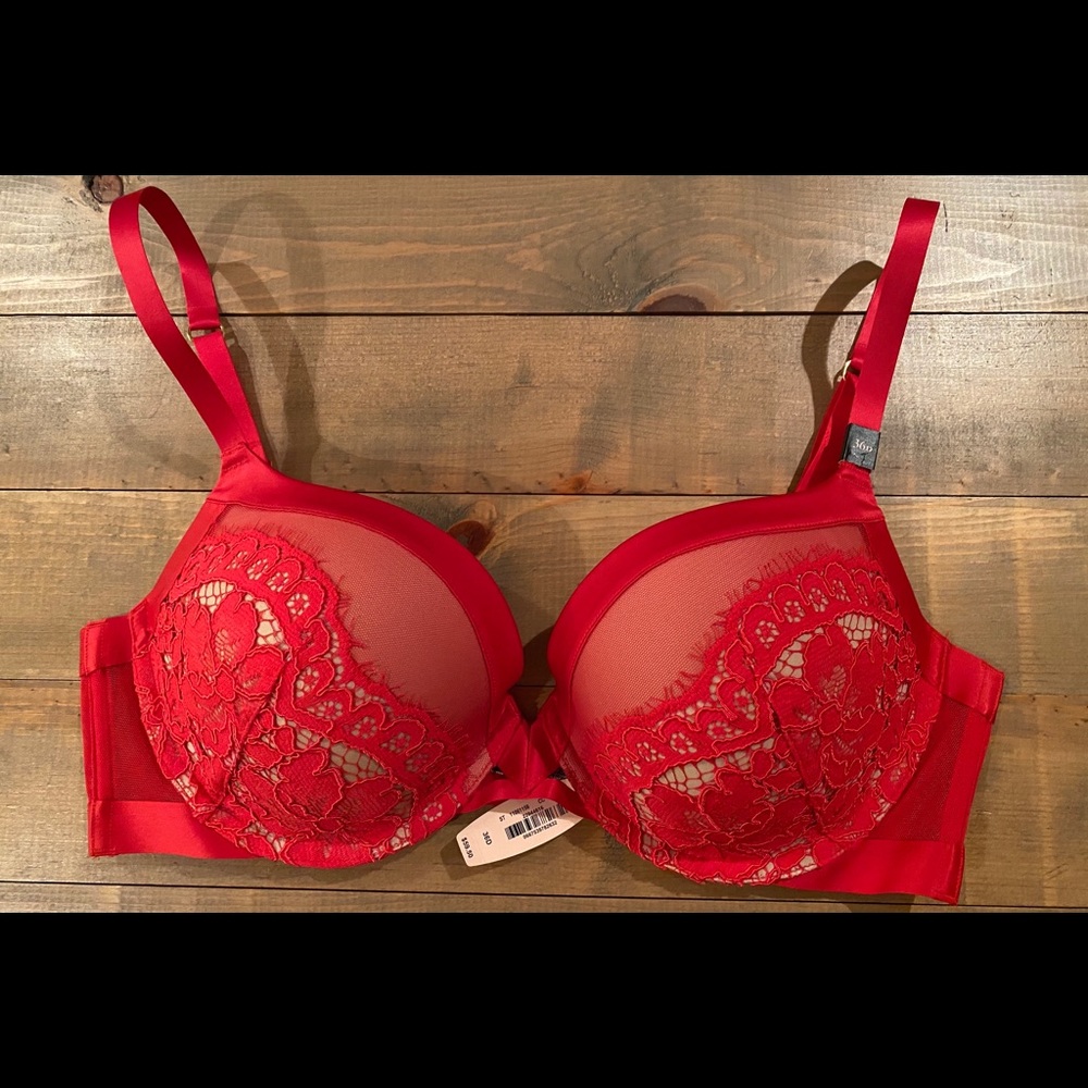Victoria’s Secret Very Sexy Push-Up Bra